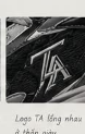 Logo TA lồng nhau ở thân giày